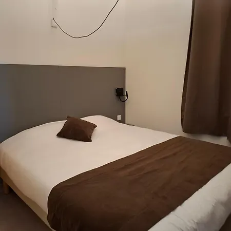 Hotel Logis Restaurant Les Rives De L'arzon Vorey