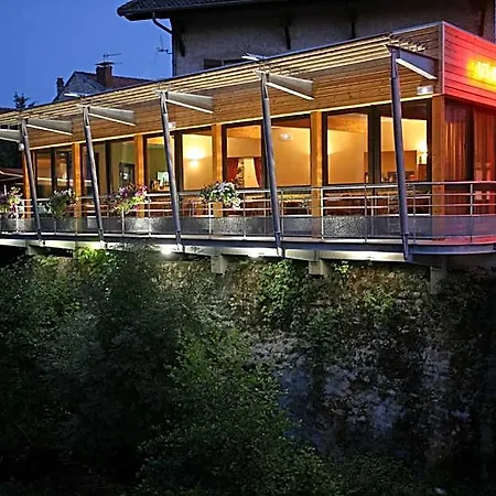 Logis Restaurant Les Rives De L'arzon 沃雷