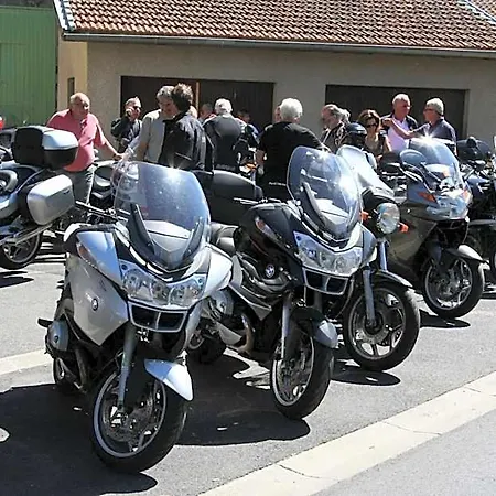 Logis Restaurant Les Rives De L'arzon