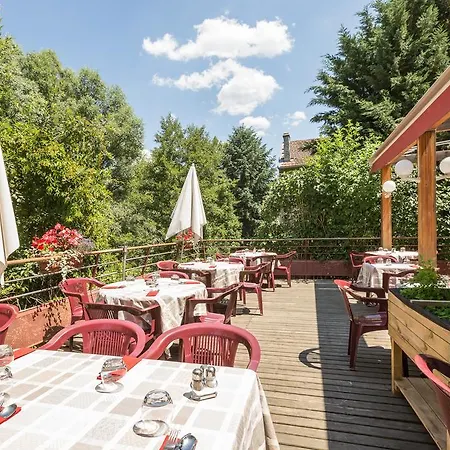 Logis Restaurant Les Rives De L'arzon Vorey