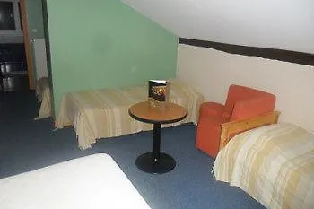 Hotell Logis Restaurant Les Rives De L'arzon 2*