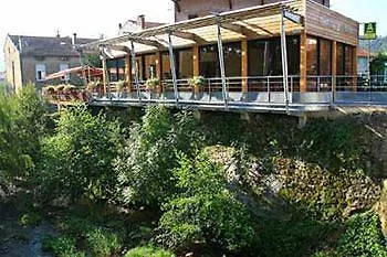 Logis Restaurant Les Rives De L'arzon Hotell Vorey