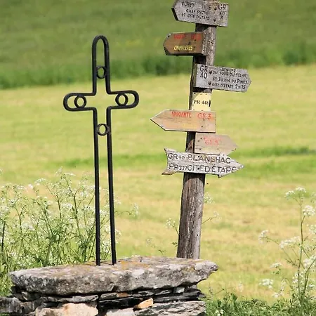 Hotel Logis Restaurant Les Rives De L'arzon 2*